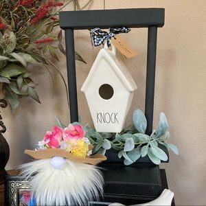 Wood birdhouse holder only